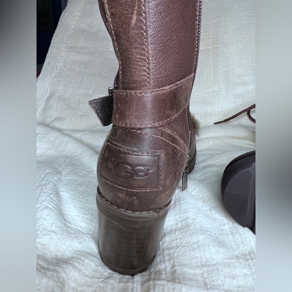 Ugg Ingrid Booties 7.5 Brown #1013800 shearling lined used gently 4x - Picture 11 of 15